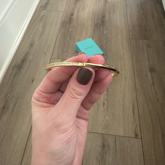 Tiffany inspired gold plated bangle - Picture 3 of 7